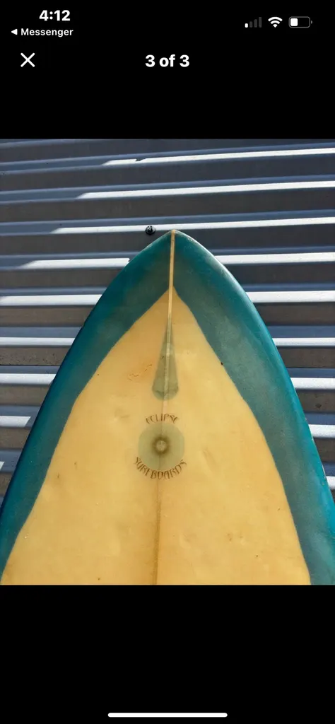 Great Intermediate Surfboard With Fins. - Image 3