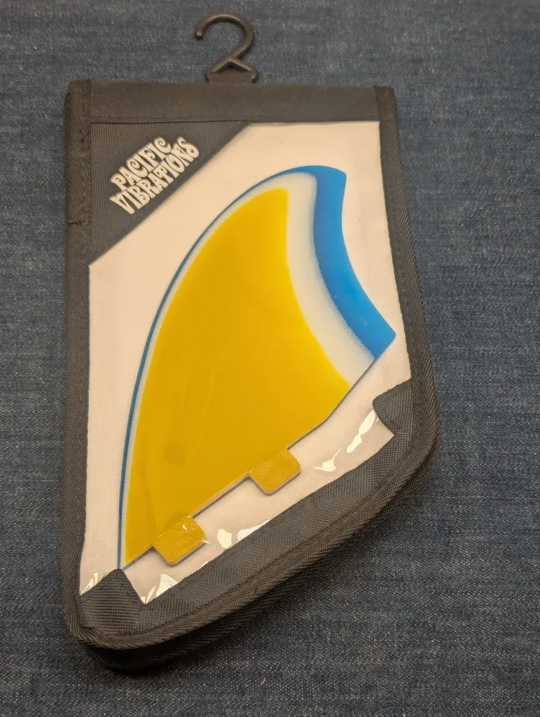 Twin Keel K3 Template 3 Color Fiberglass Fits FCS - Image 4