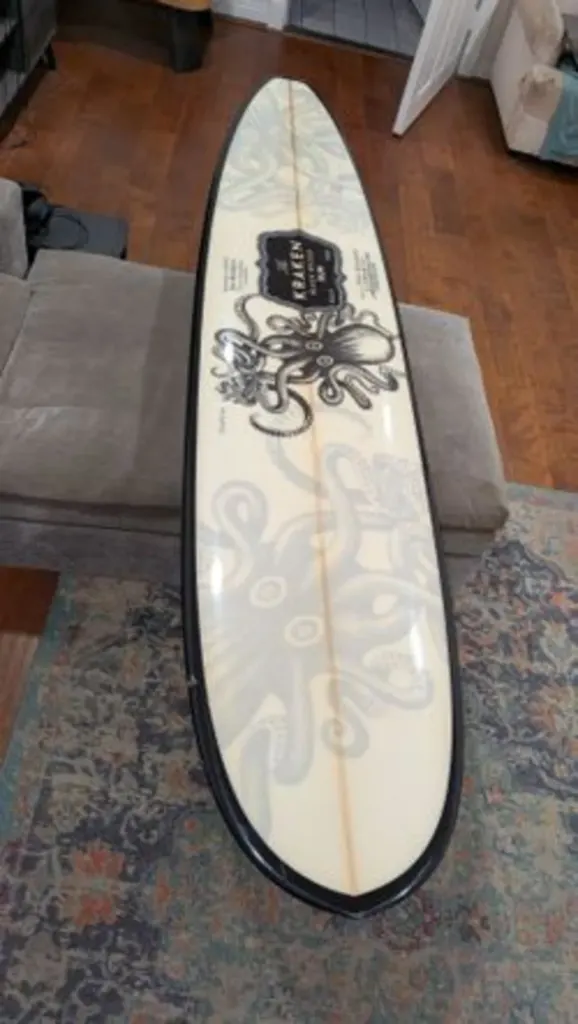 9' Surfboard Longboard Brand New Condition - Image 3