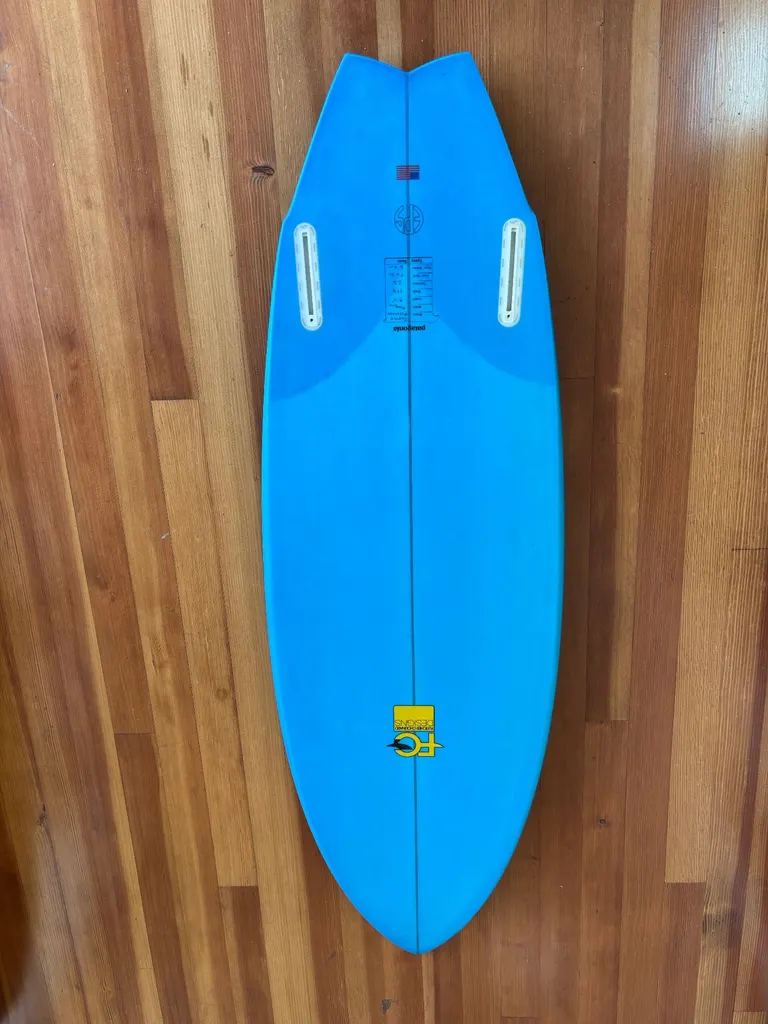Mako Twin Fletcher Designs FCD Surfboard - Image 2