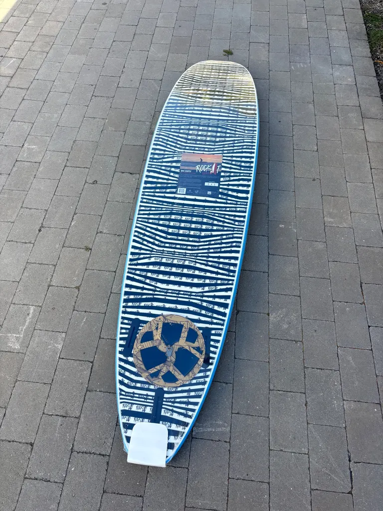 8’0 Softtop Surfboard By Rocket Surf - Image 2