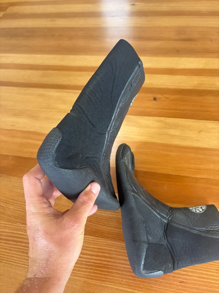 Ripcurl Booties Size 10 - Image 8
