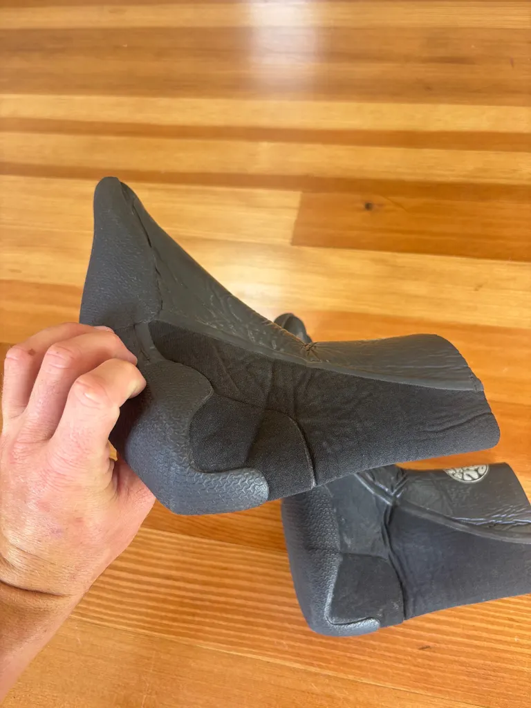 Ripcurl Booties Size 10 - Image 9