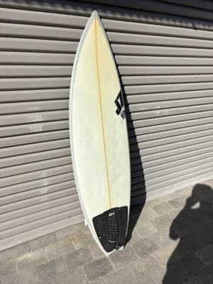 5’8 J7 Red Line With Fins - Thumbnail 5