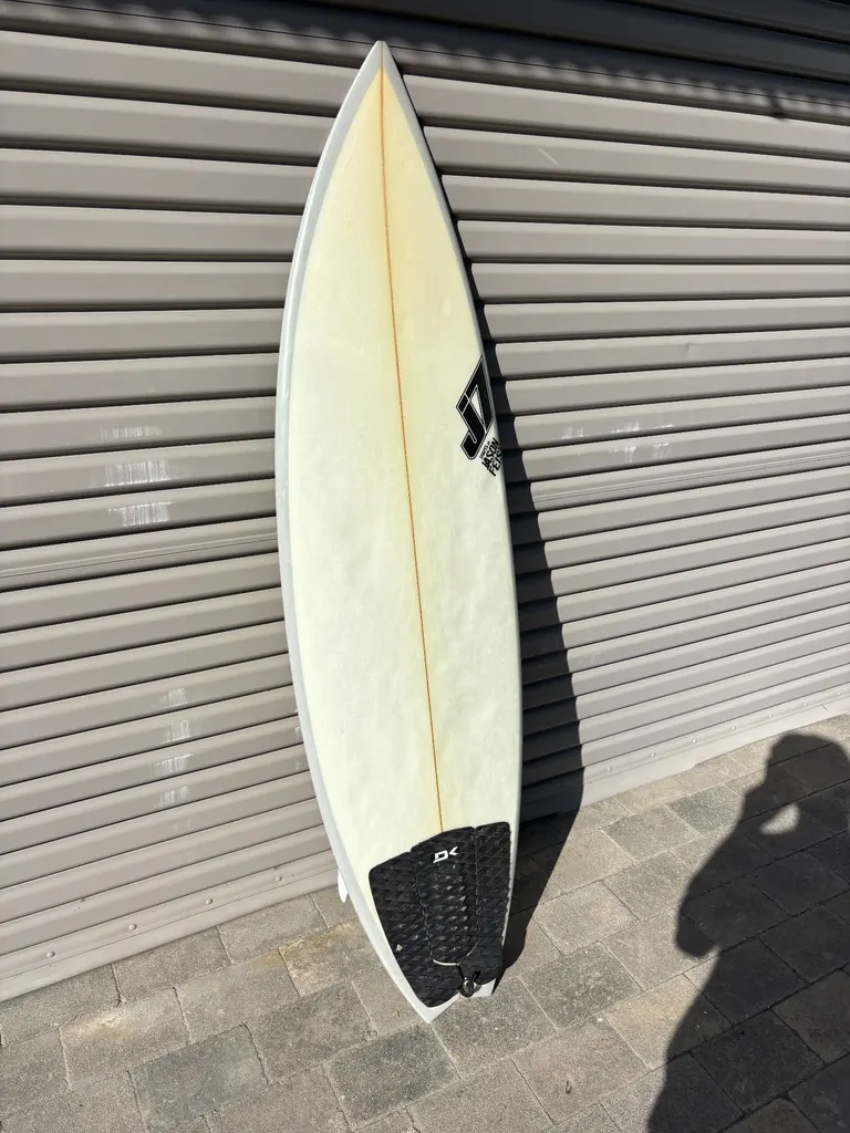 5’8 J7 Red Line With Fins - Image 5