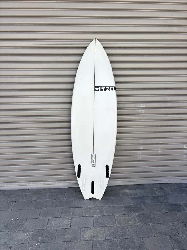 5’9 Pyzel Surfboards Pyzalien 2 XL - Image 2