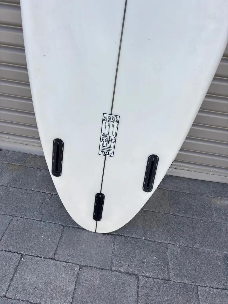 5’10 Pyzel Surfboards Shadow - Image 8