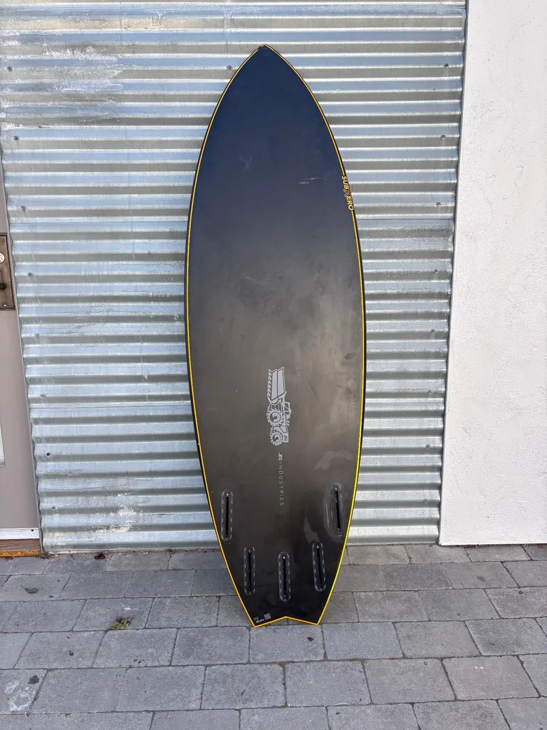 5’8 JS Surfboards Sub Xero Carbotune - Image 5