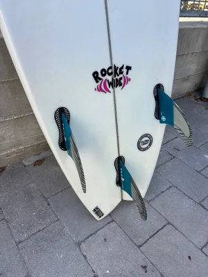 5’7 Channel Islands Surfboards Rocket Wide - Thumbnail 4