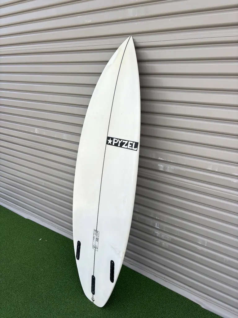 Pyzel Surfboards Radius 5’9 - Image 8