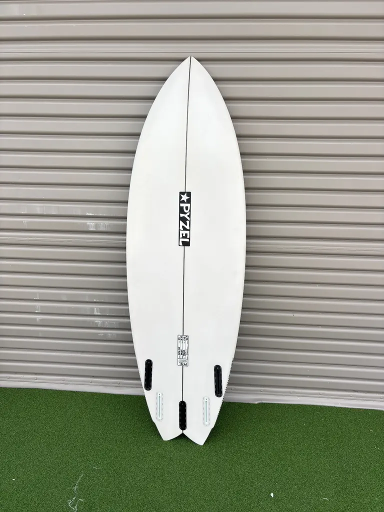 Pyzel Surfboards Astro Pop 5’6 - Image 4