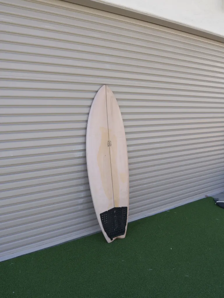 Derrick Disney 5'5 Quad With Fins - Image 3