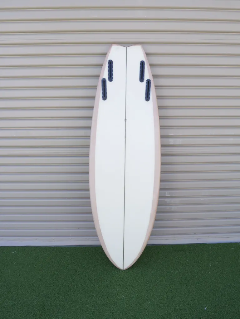 Derrick Disney 5'5 Quad With Fins - Image 2