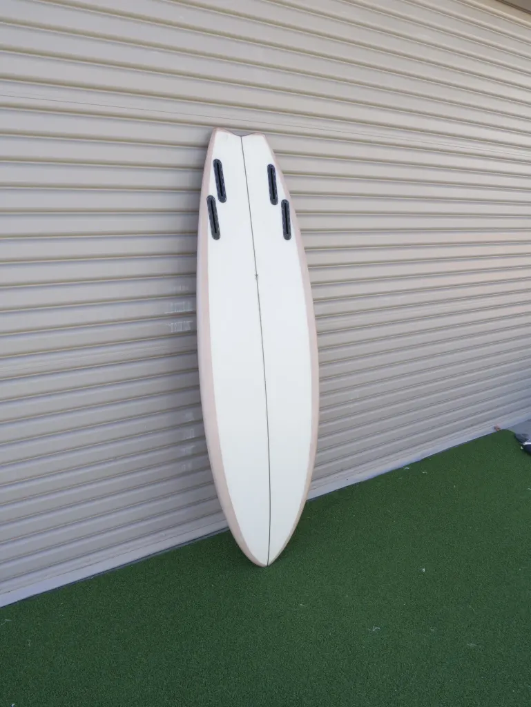 Derrick Disney 5'5 Quad With Fins - Image 8