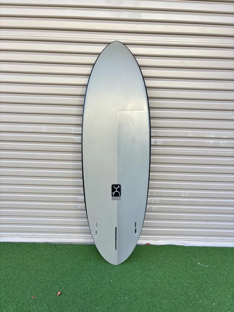 Sunday Firewire Mechado Surfboard Shortboard 5’6 - Image 2