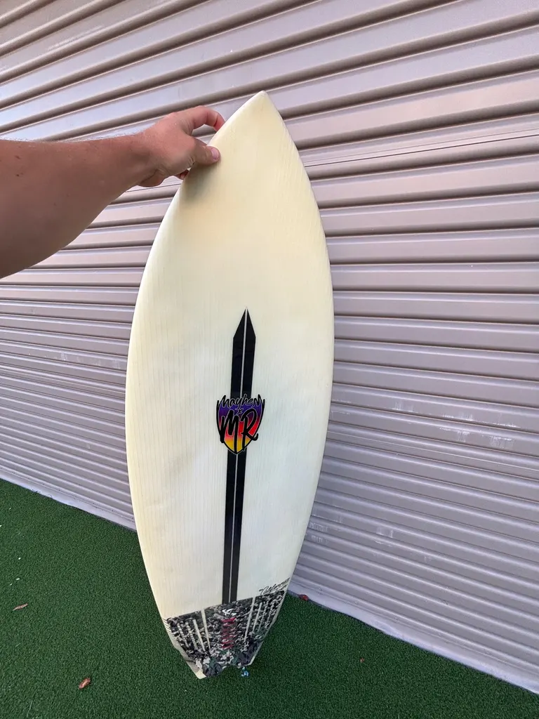 MR California Twin Lost Mayhem Surfboard Shortboard 5’5 - Image 5
