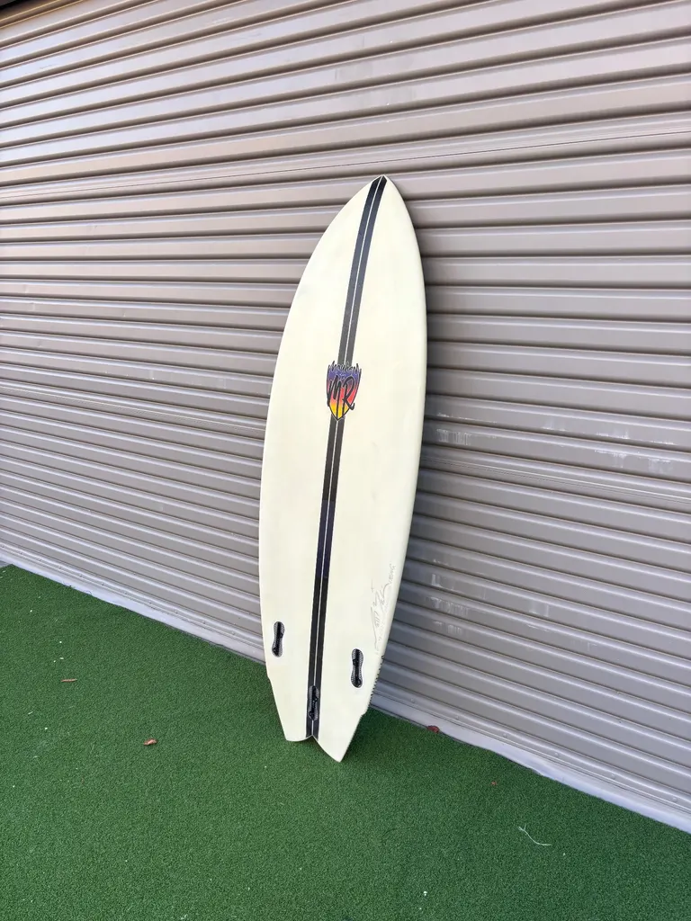 MR California Twin Lost Mayhem Surfboard Shortboard 5’5 - Image 7