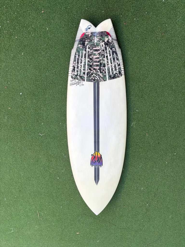 MR California Twin Lost Mayhem Surfboard Shortboard 5’5 - Image 9