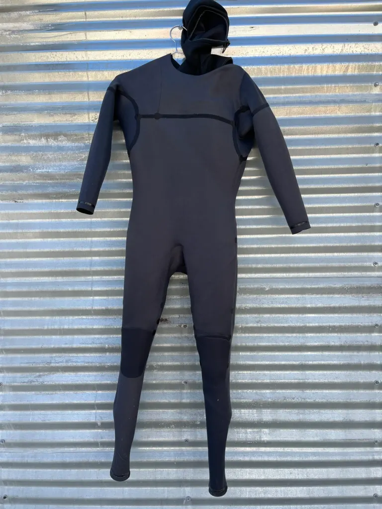 Colby Plus 3 Mm Hooded Wetsuit -Large Short (LS) - Image 3