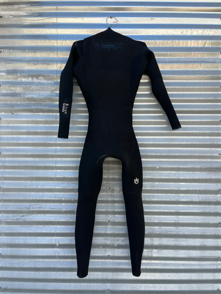 Manera Wetsuit 4/3 - S - Image 1