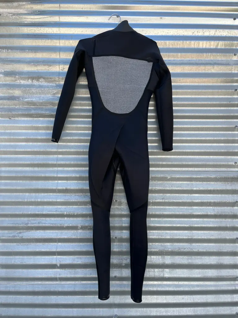 NeedEssentials Wetsuit 3/2 - Medium - Image 4