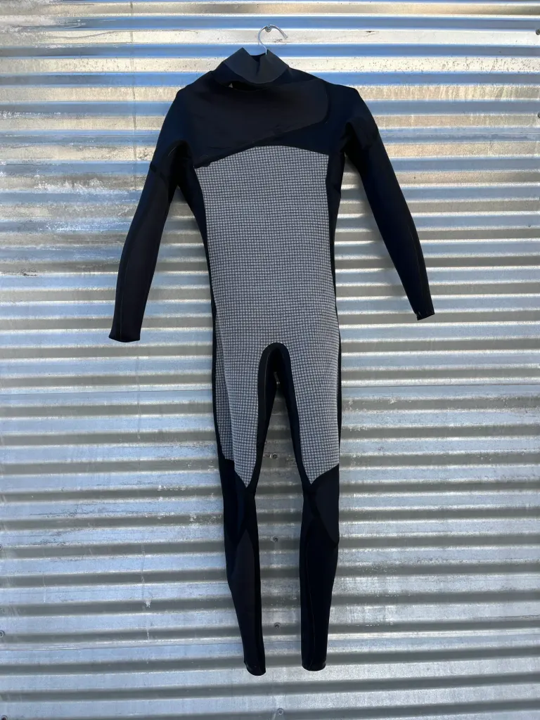 NeedEssentials Wetsuit 3/2 - Medium - Image 3