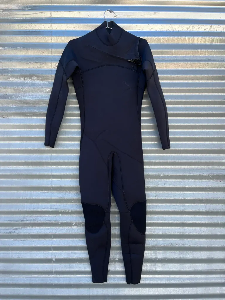 NeedEssentials Wetsuit 3/2 - Medium - Image 1