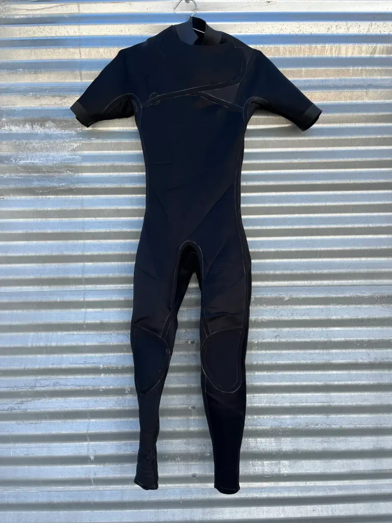 NeedEssentials Short Arm Chest Zip 2.5 Mm - S - Image 4