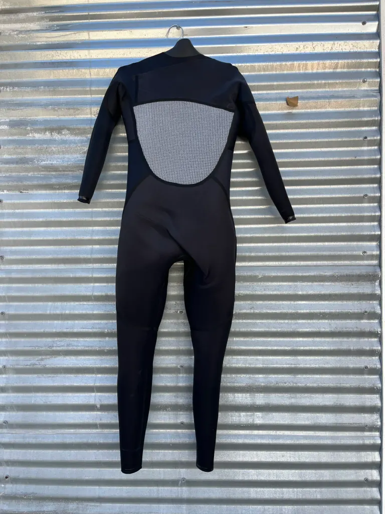ColbyPlus Wetsuit 4/3 Chest Zip -16S - Image 4