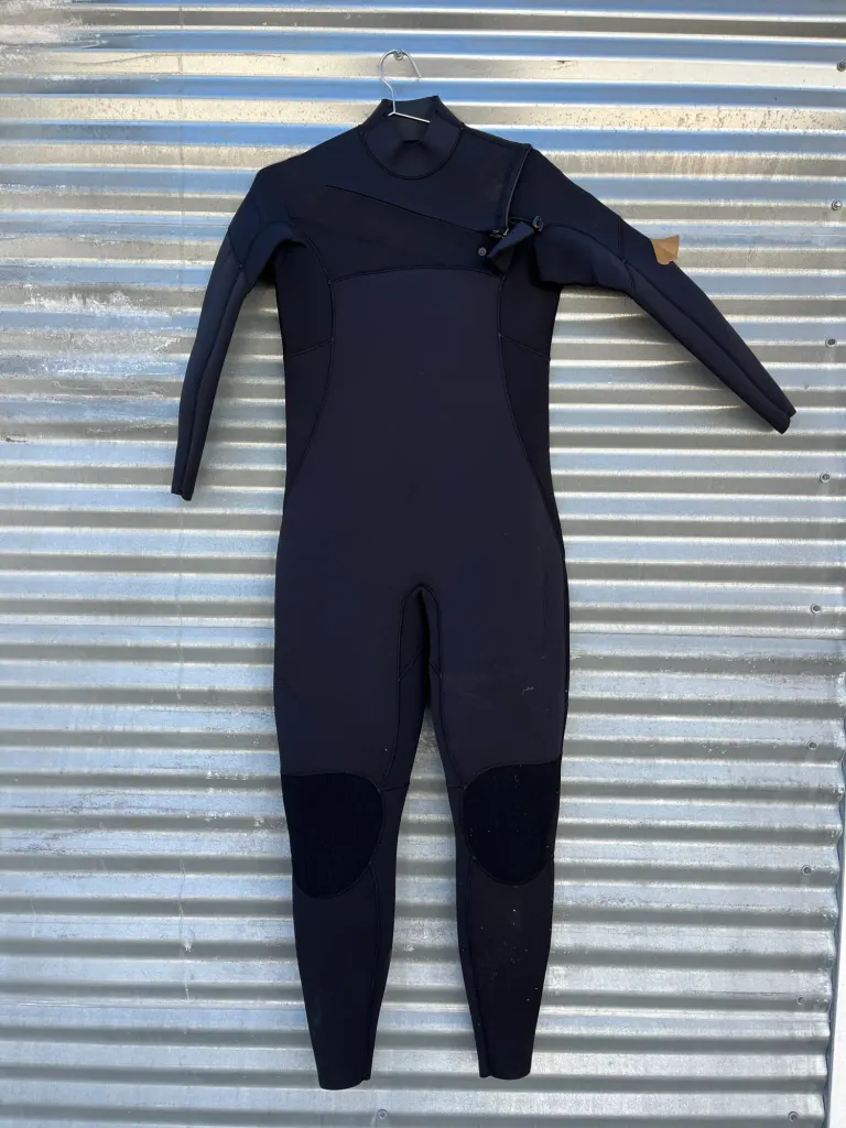 ColbyPlus Wetsuit 4/3 Chest Zip -16S - Image 1