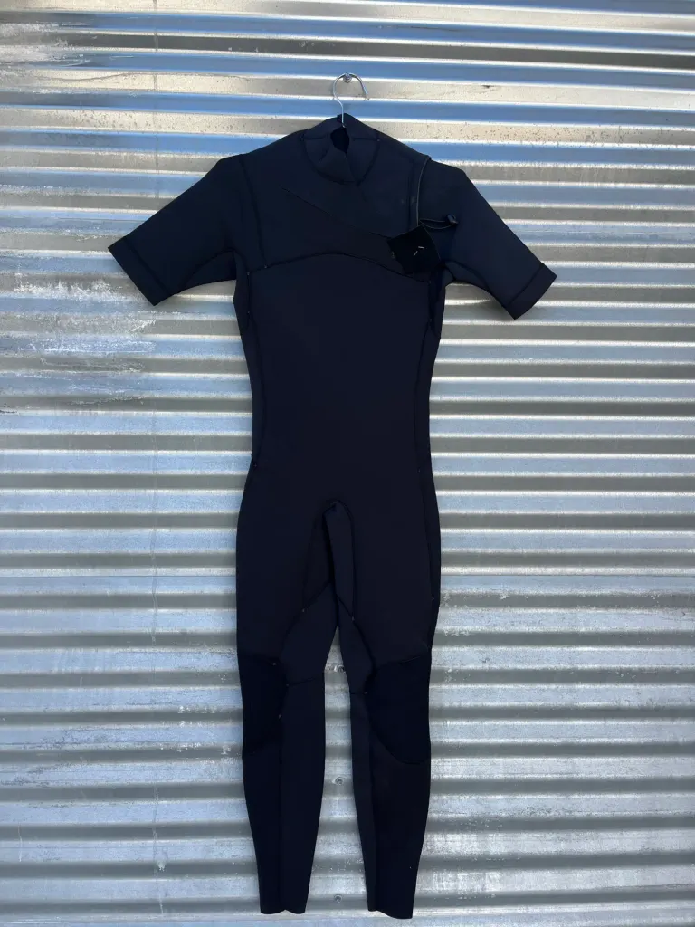 NeedEssentials Wetsuit 2mm Short Sleeve Chest Zip -Small - Image 1