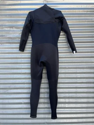 Unnamed Wetsuit Liquid Sealed 4/3 Chest Zip -M - Thumbnail 4