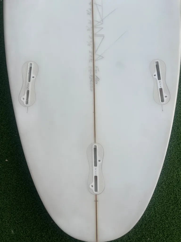 5'7" Panda Surfboards - Image 9