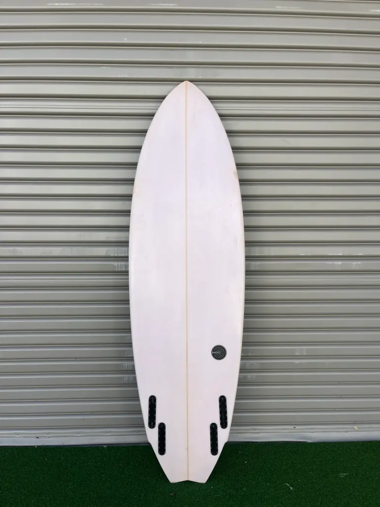 5'11" Radio 5'11 Custom Quad - Image 4