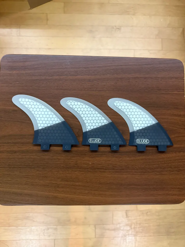 ELUDE Large Fiberglass Hexcore FCS Thruster Fins - Image 2