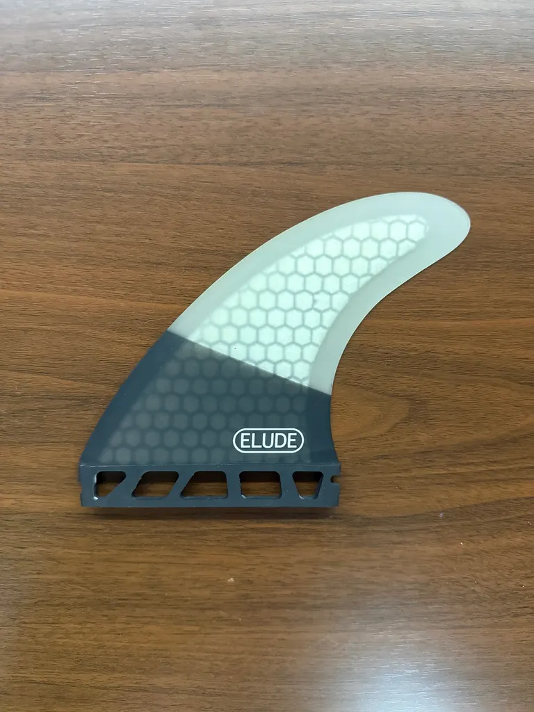 ELUDE Large Fiberglass Hexcore Futures Thruster Fins - Image 3