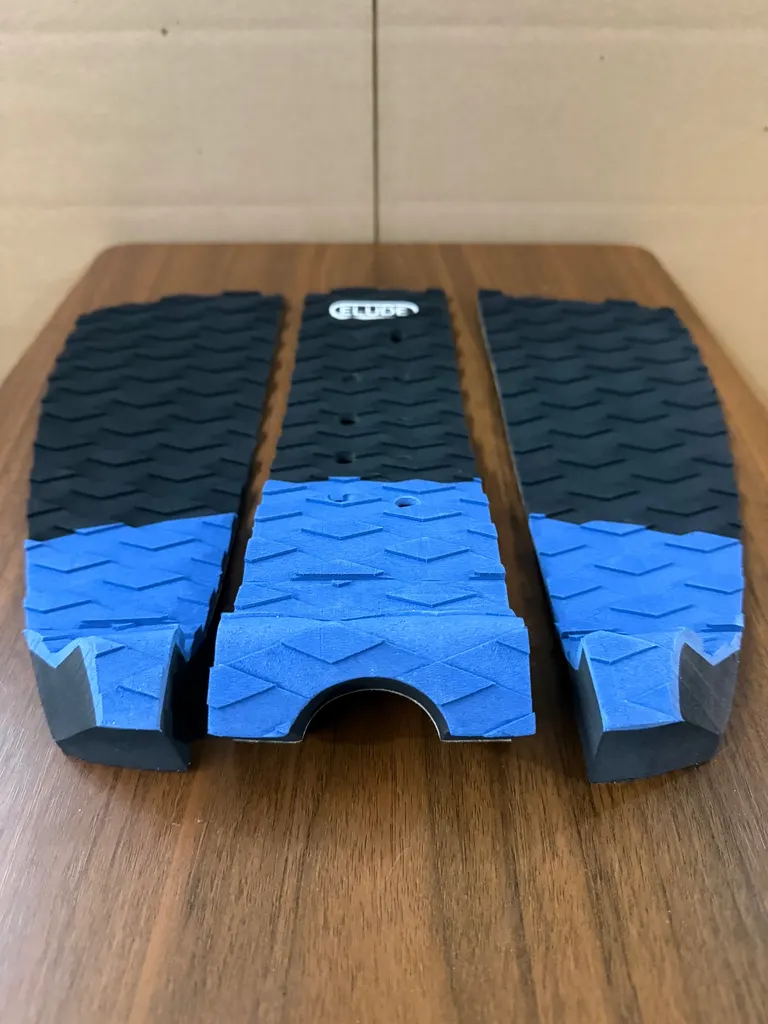 ELUDE Flat Traction Pad 3M Adhesive - Blue/Black - Image 2