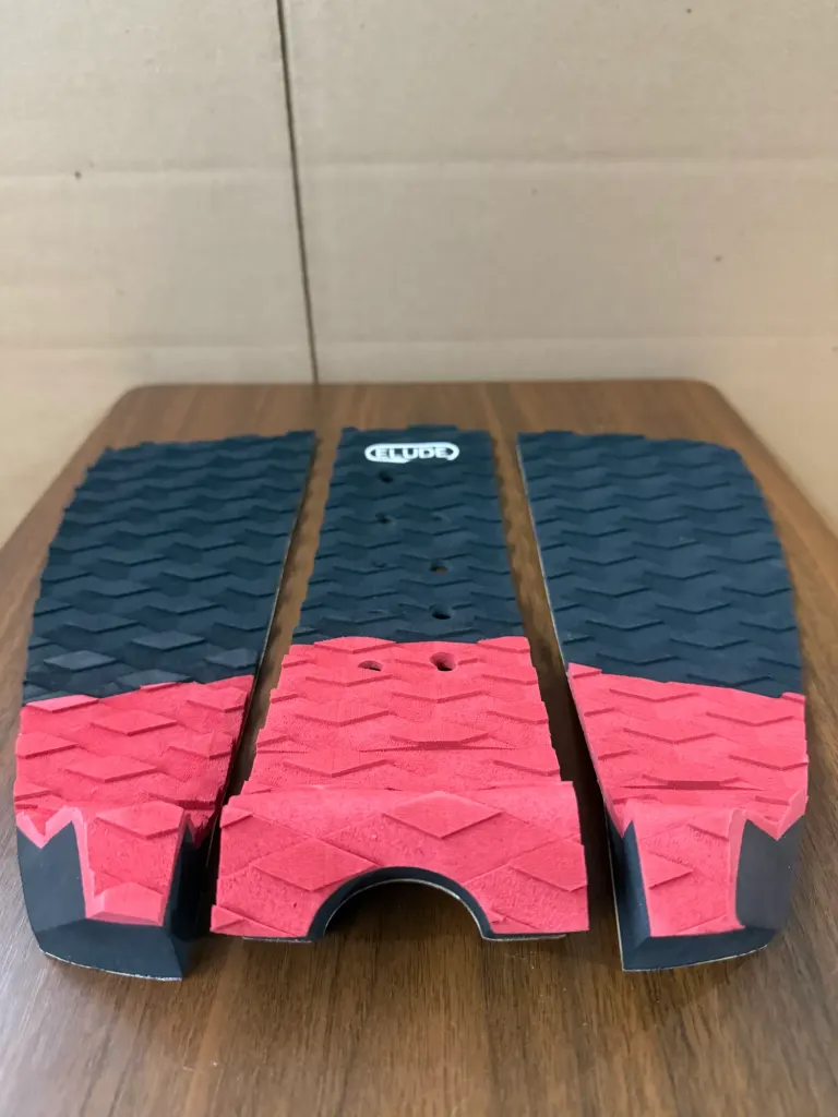 ELUDE Flat Traction Pad 3M Adhesive - Red/Black - Image 2