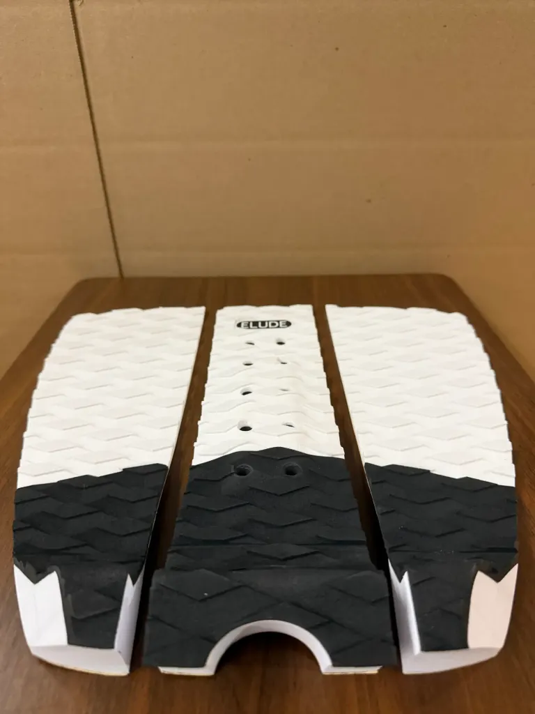 ELUDE Arch Traction Pad 3M Adhesive - White/Black - Image 2