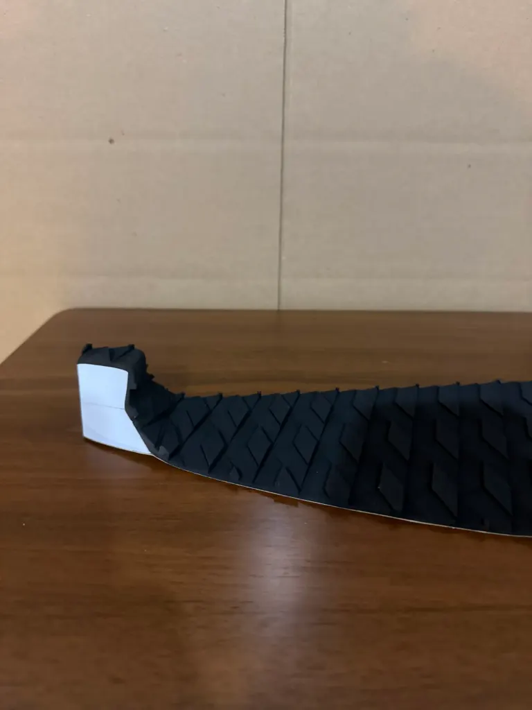 ELUDE Arch Surfboard Traction Pad 3M Adhesive - Black - Image 4