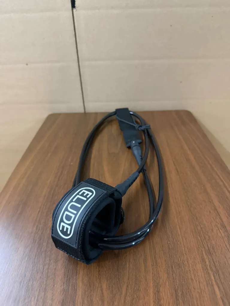 ELUDE 6ft Leash 7mm - Black - Image 4