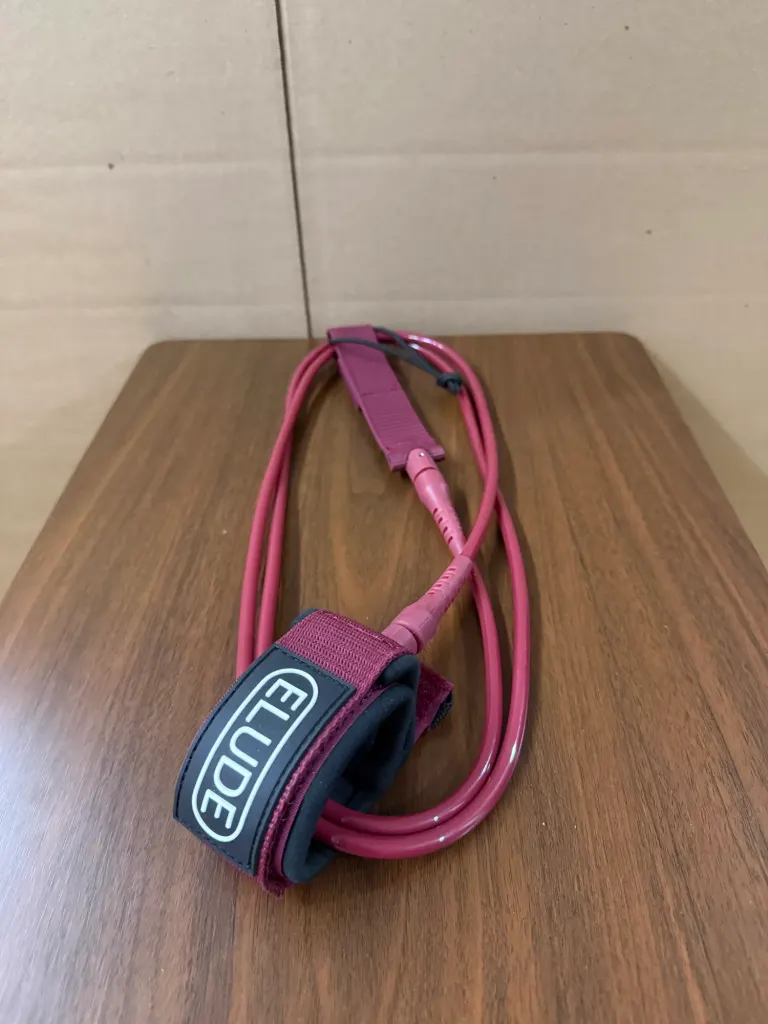 ELUDE 6ft Leash 7mm - Red - Image 4