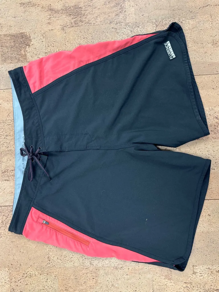 Size 32 Florence Boardshorts 3 Pairs - Image 6