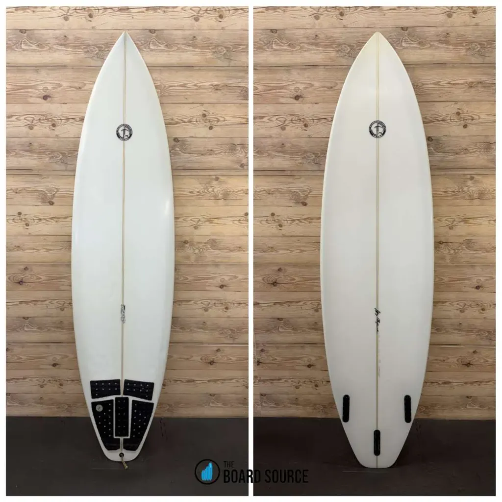 7,2 Surfboard - Image 1